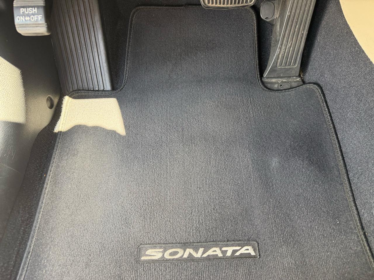 Hyundai Sonata SE 2.4L 2017