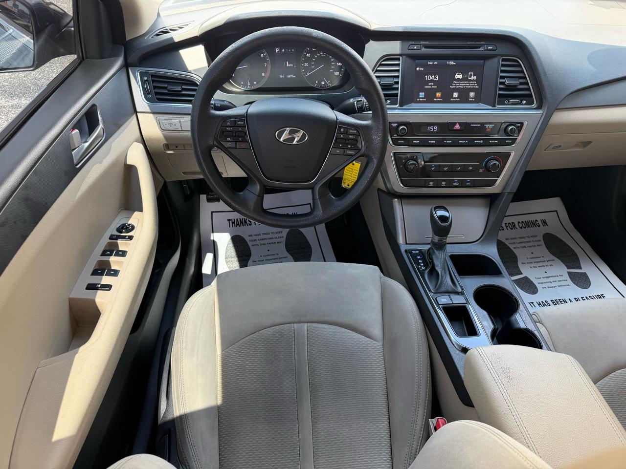 Hyundai Sonata SE 2.4L 2017