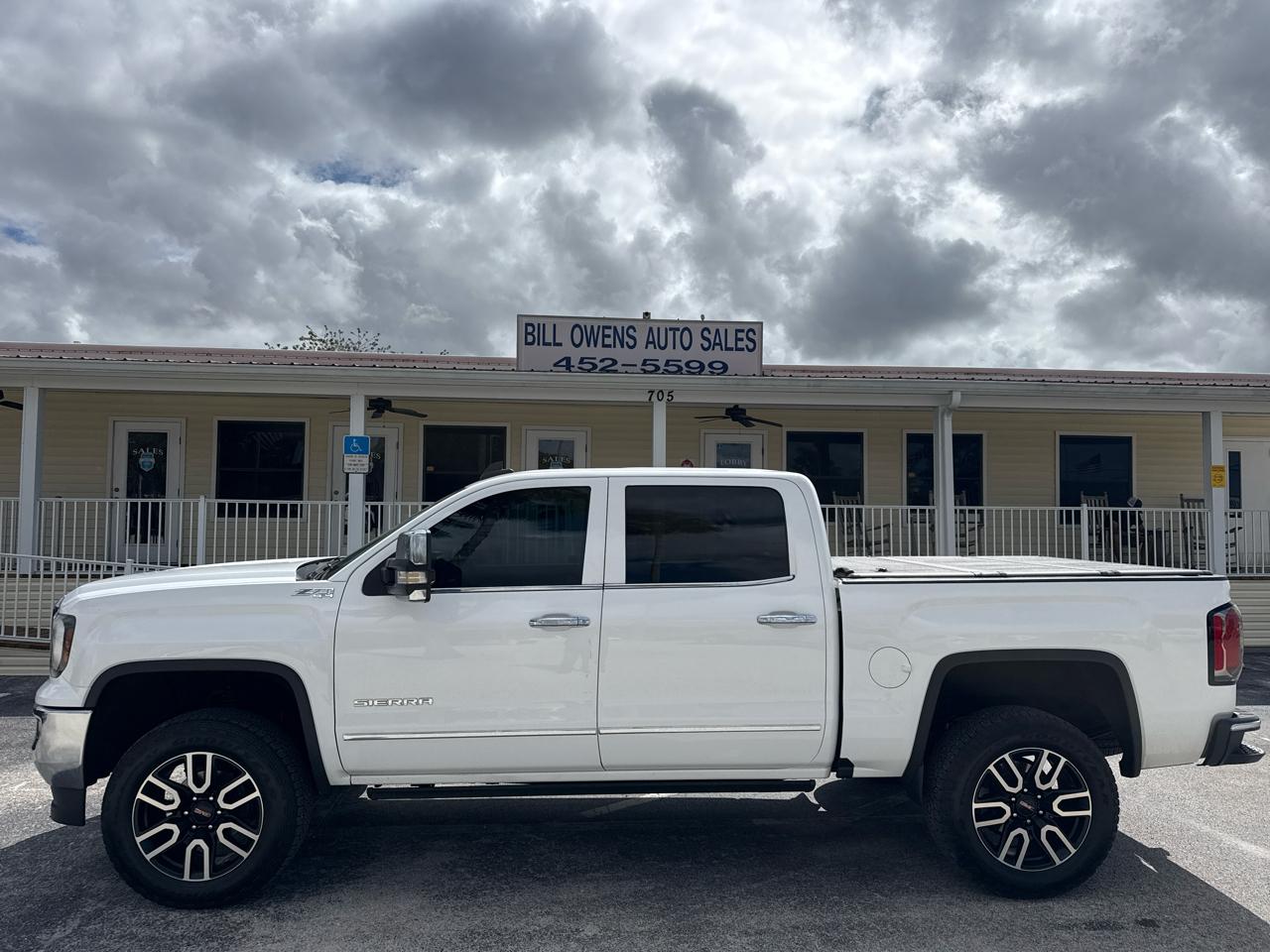 GMC Sierra 1500 4WD Crew Cab 143.5" SLT 2018