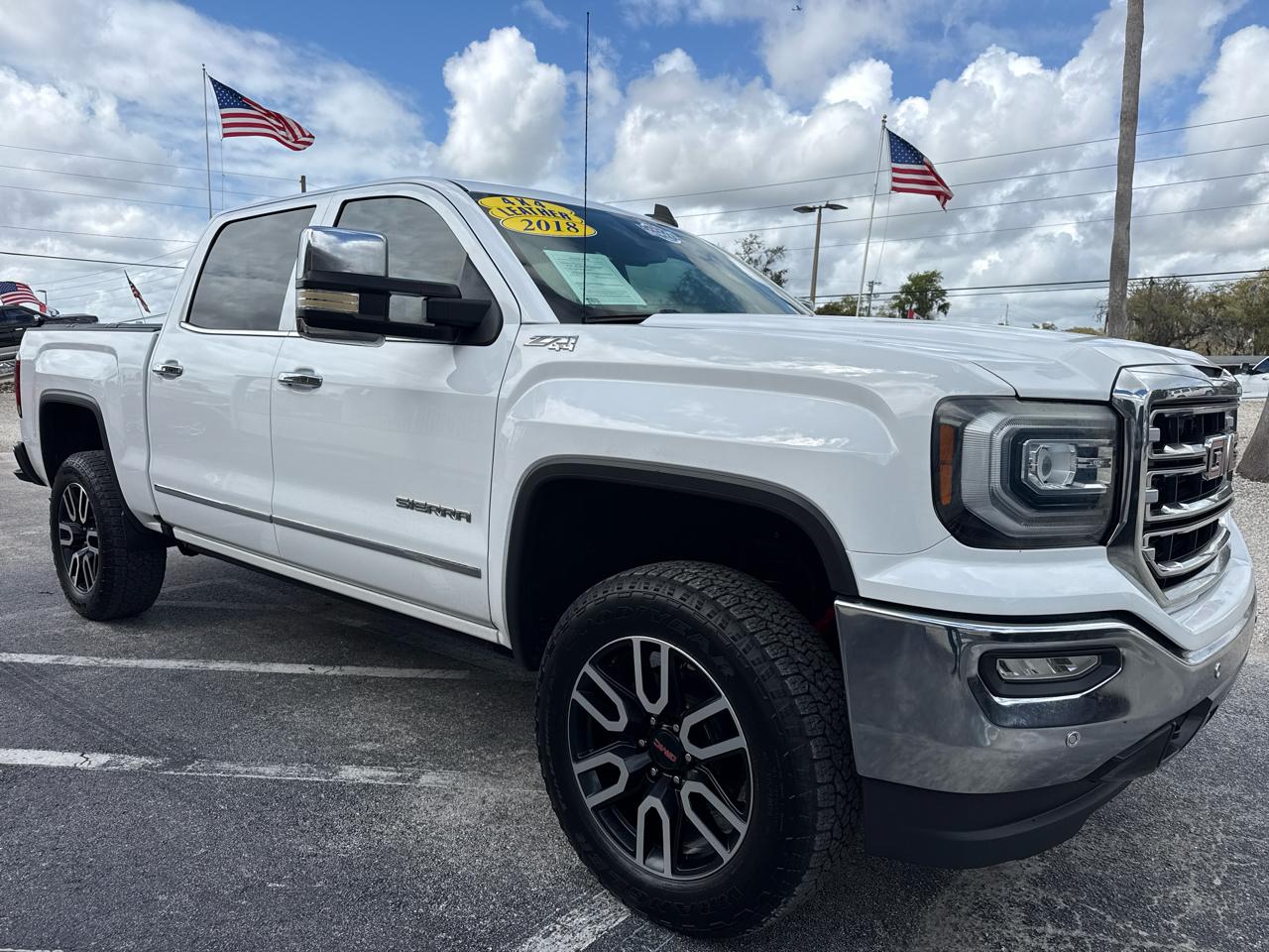 GMC Sierra 1500 4WD Crew Cab 143.5" SLT 2018