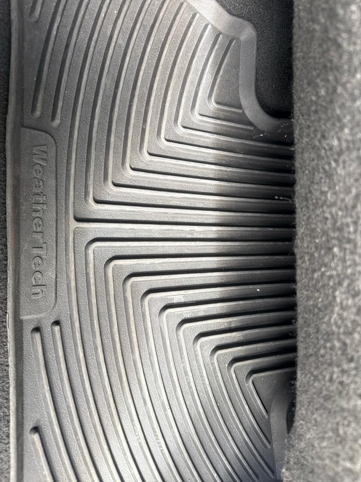 GMC Sierra 1500 4WD Crew Cab 143.5" SLT 2018