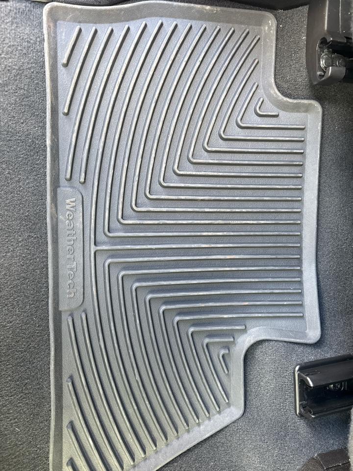 GMC Sierra 1500 4WD Crew Cab 143.5" SLT 2018