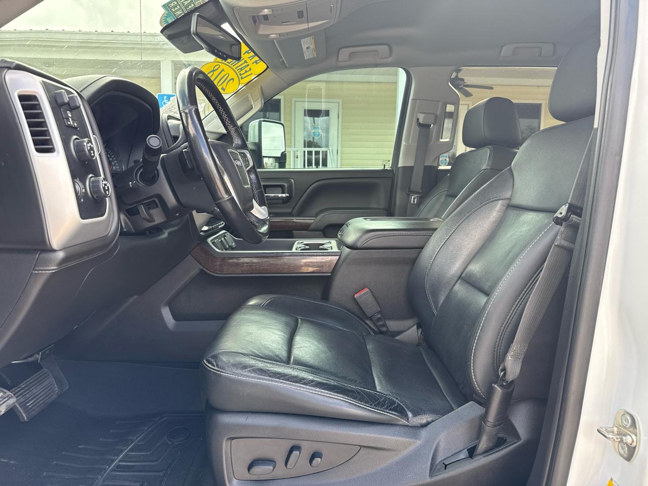 GMC Sierra 1500 4WD Crew Cab 143.5" SLT 2018