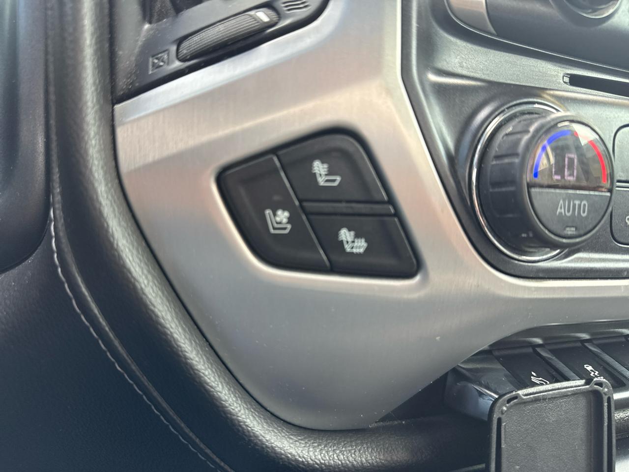 GMC Sierra 1500 4WD Crew Cab 143.5" SLT 2018