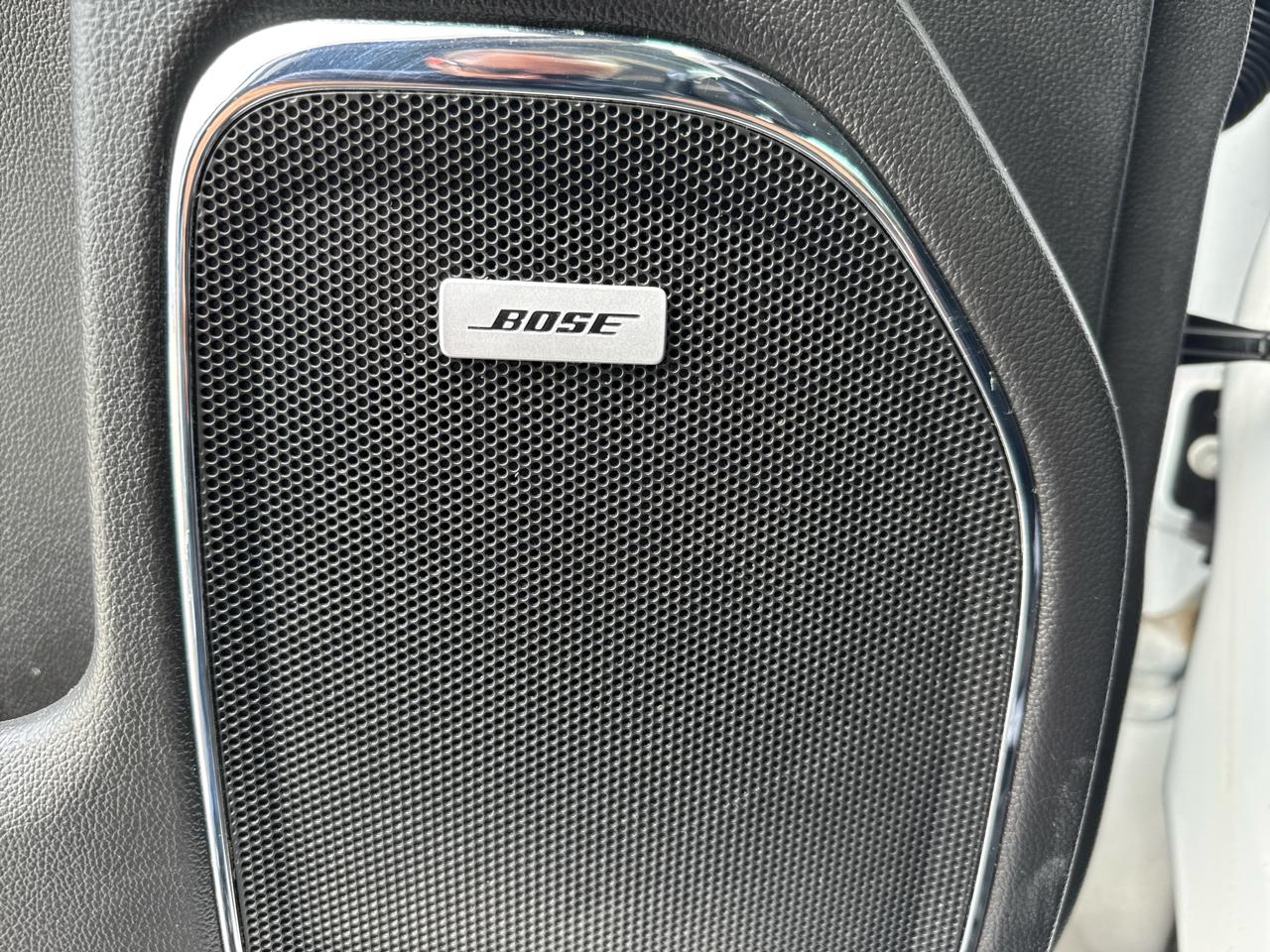 GMC Sierra 1500 4WD Crew Cab 143.5" SLT 2018