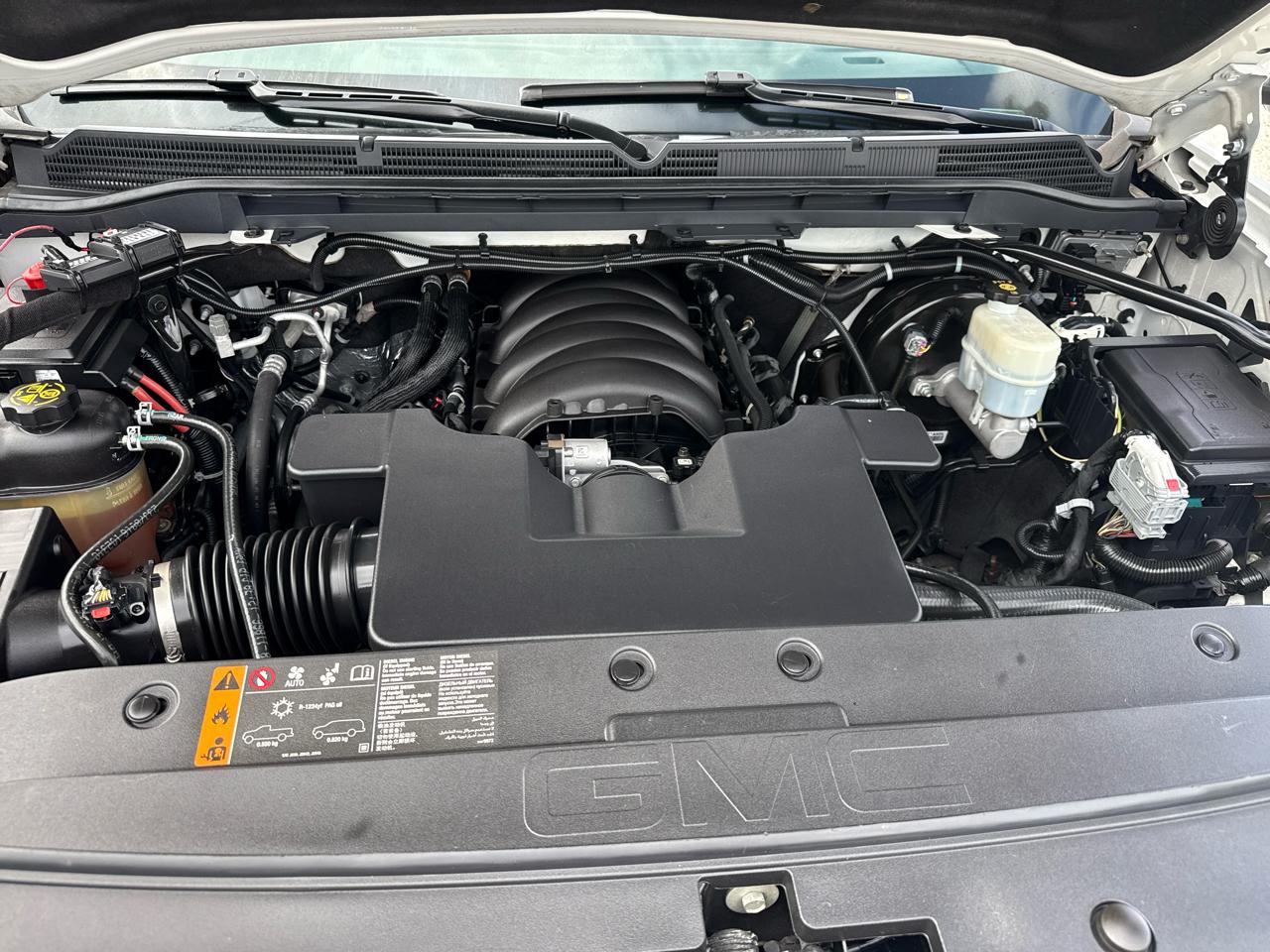 GMC Sierra 1500 4WD Crew Cab 143.5" SLT 2018