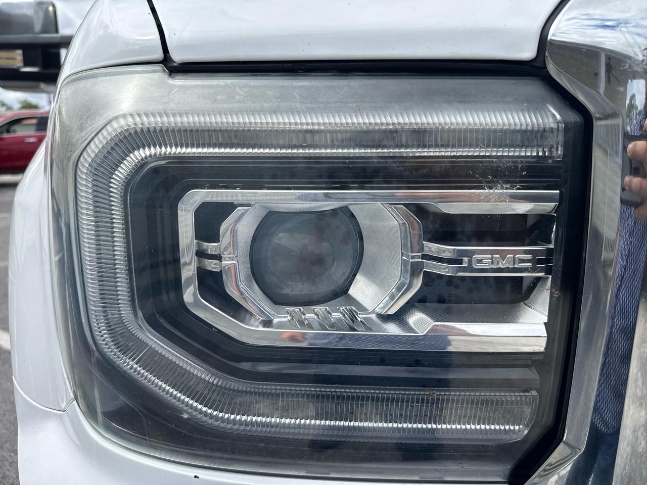 GMC Sierra 1500 4WD Crew Cab 143.5" SLT 2018