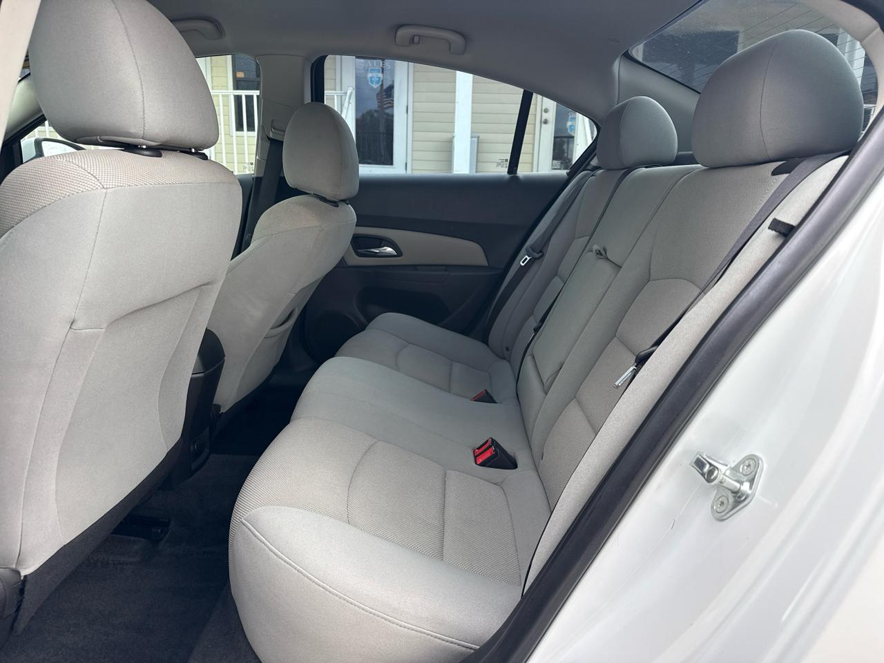 Chevrolet Cruze Limited 4dr Sdn Auto LT w/1LT 2016