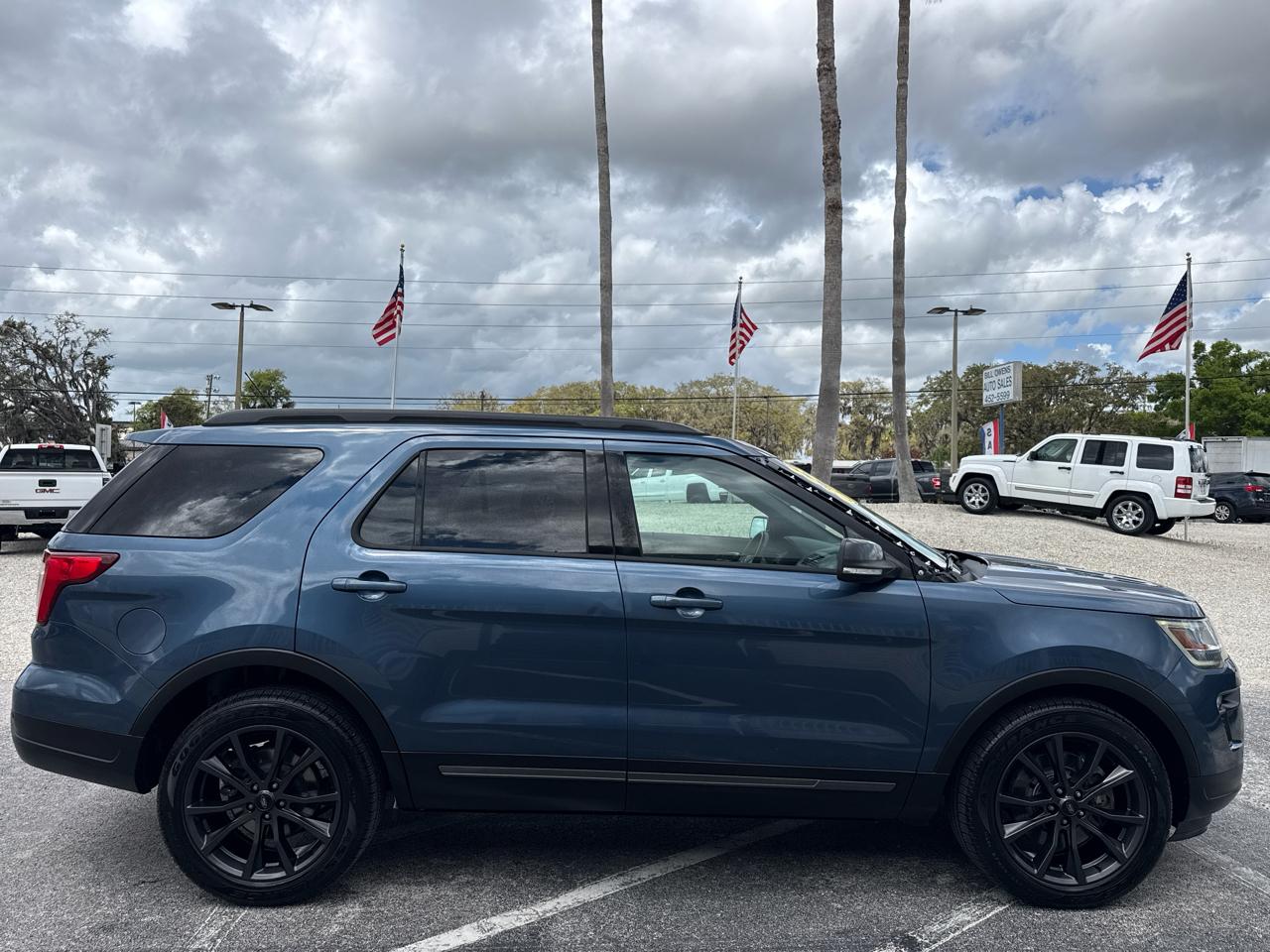 Ford Explorer XLT FWD 2019