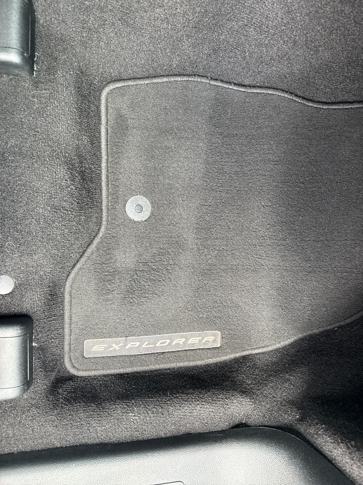 Ford Explorer XLT FWD 2019