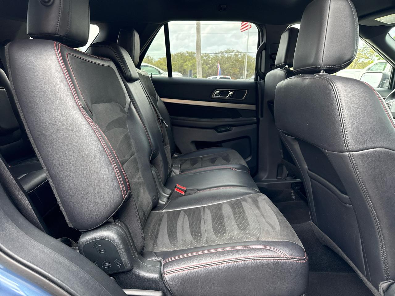 Ford Explorer XLT FWD 2019