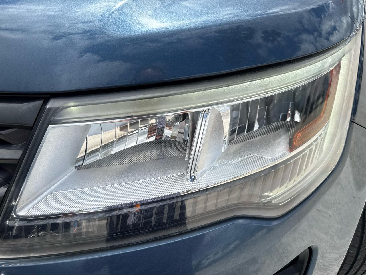 Ford Explorer XLT FWD 2019