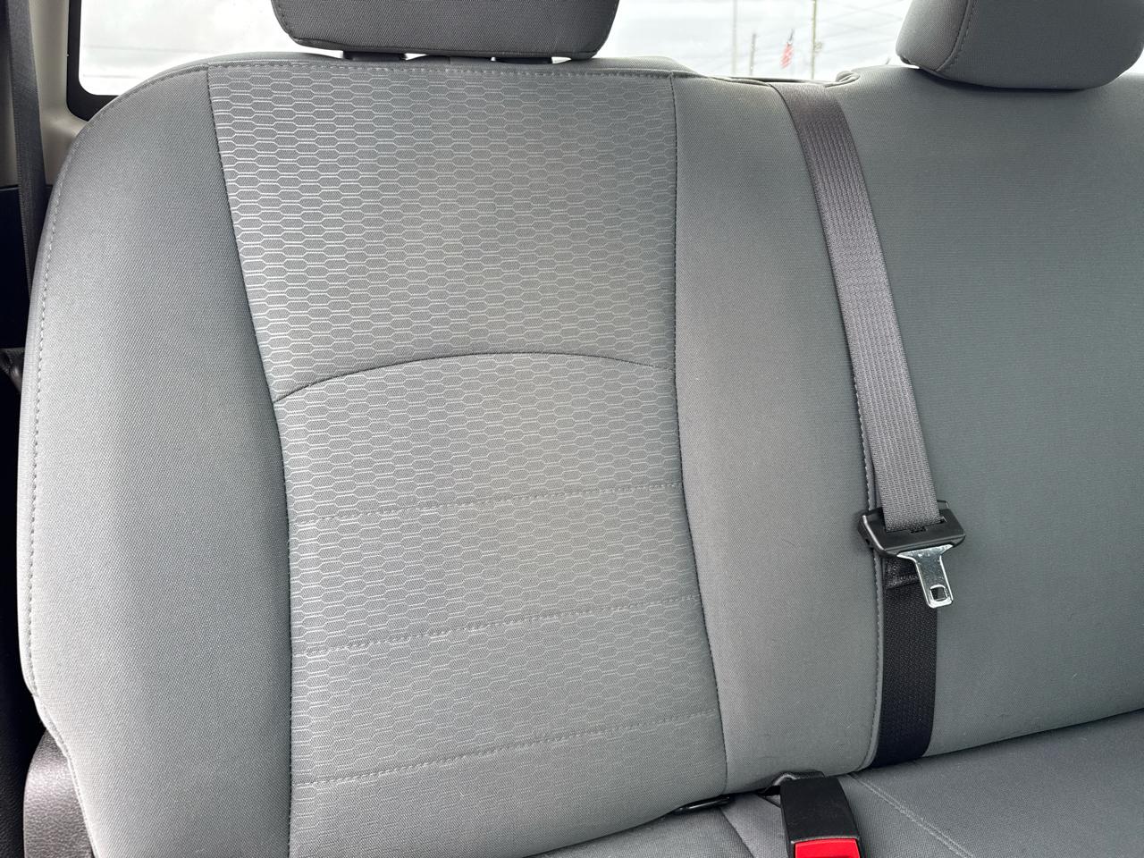 RAM 1500 Classic Express 4x4 Crew Cab 5'7" Box 2019