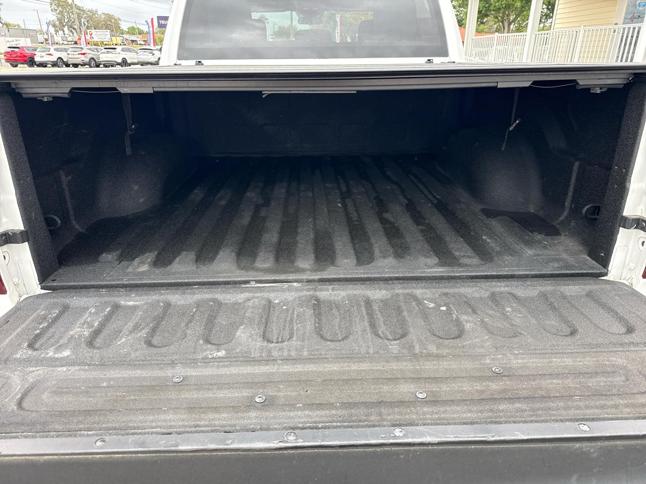 RAM 1500 Classic Express 4x4 Crew Cab 5'7" Box 2019