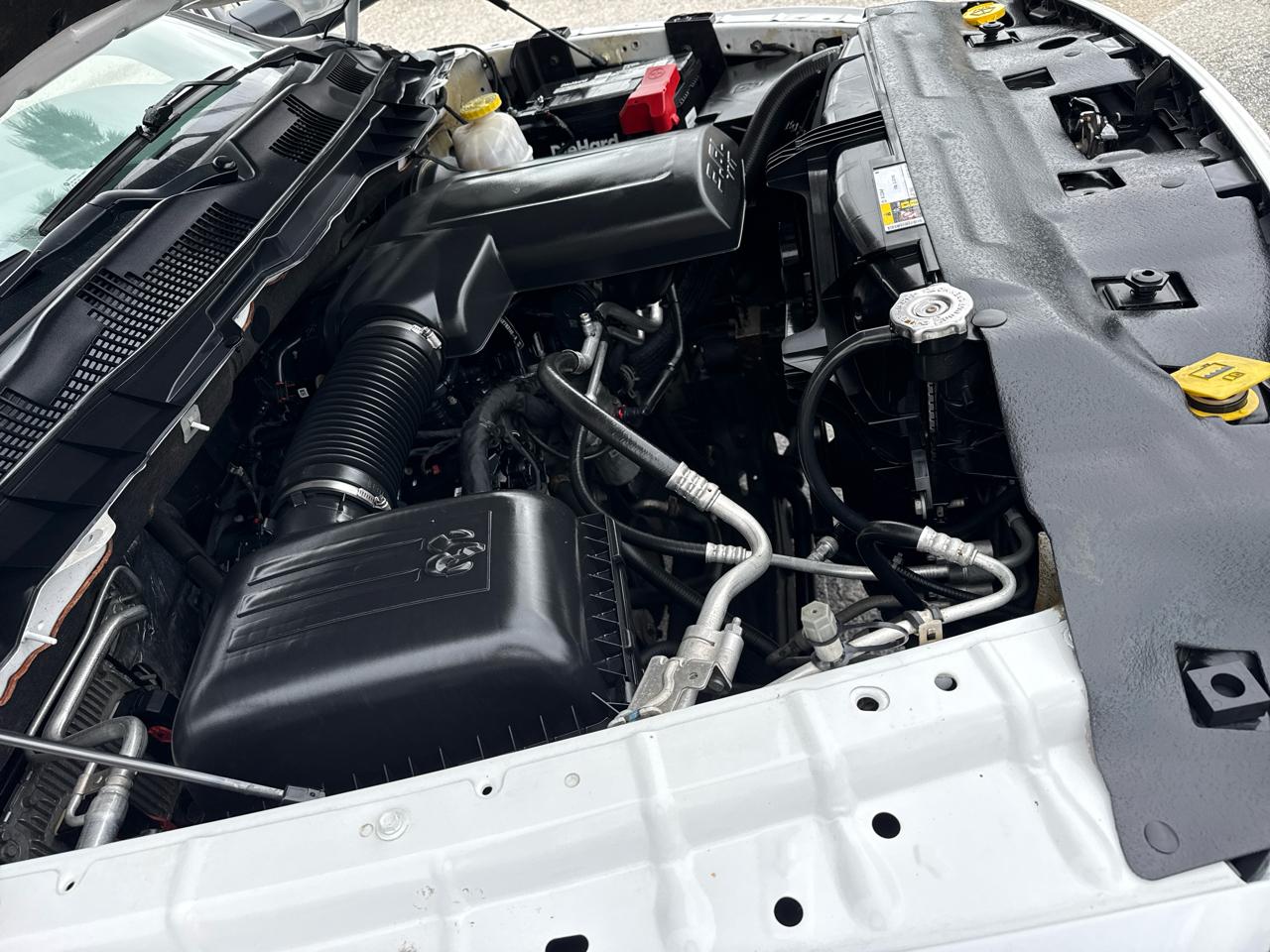 RAM 1500 Classic Express 4x4 Crew Cab 5'7" Box 2019