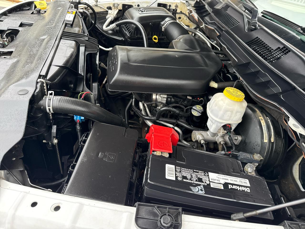 RAM 1500 Classic Express 4x4 Crew Cab 5'7" Box 2019