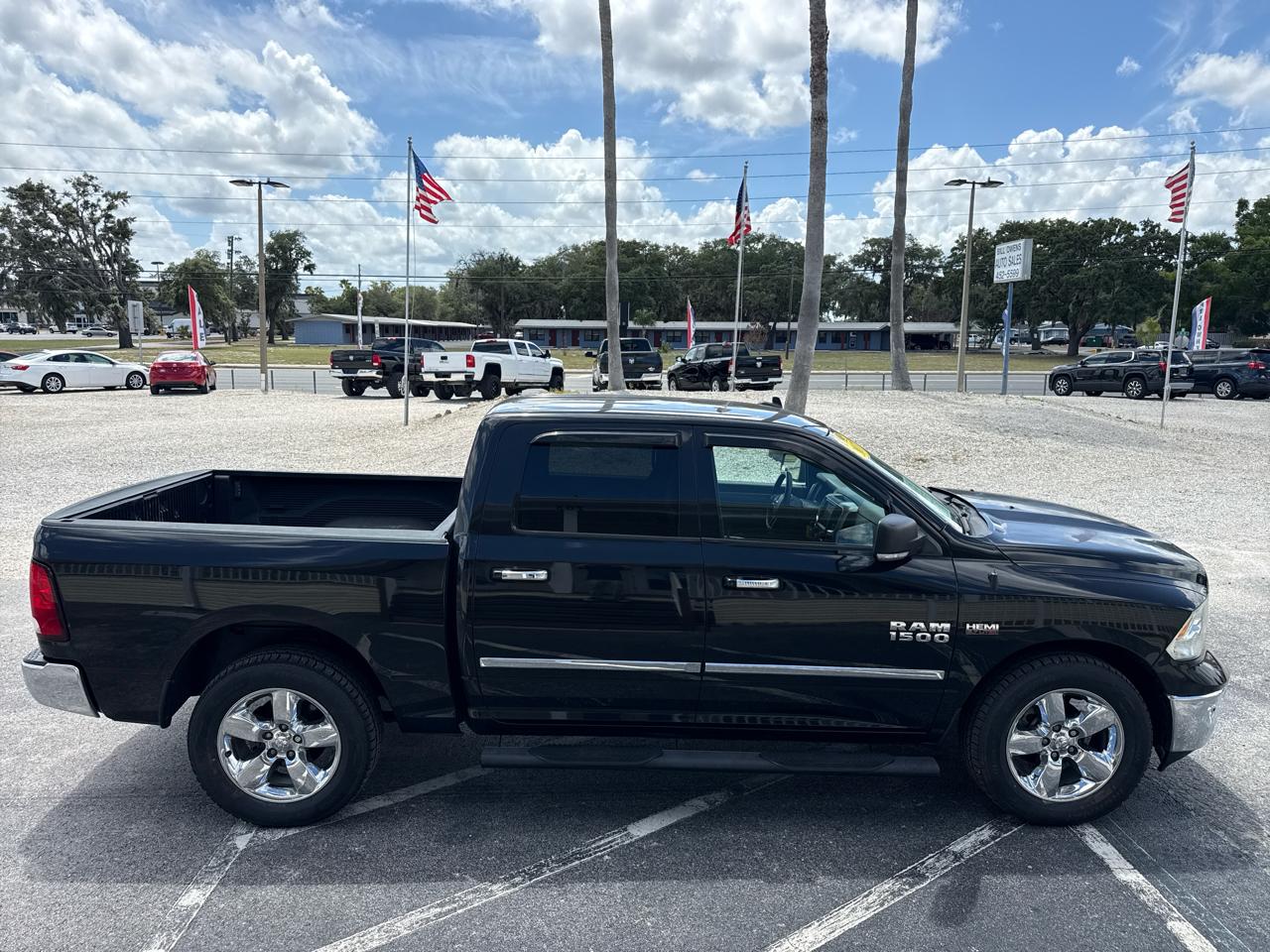 RAM 1500 Big Horn 4x2 Crew Cab 5'7" Box 2017