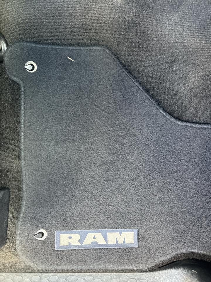 RAM 1500 Big Horn 4x2 Crew Cab 5'7" Box 2017