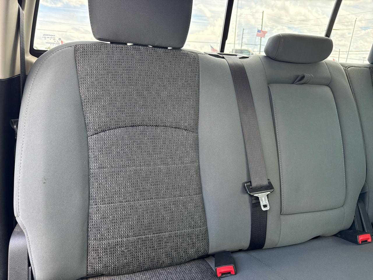 RAM 1500 Big Horn 4x2 Crew Cab 5'7" Box 2017