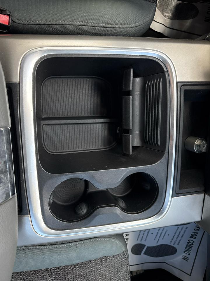 RAM 1500 Big Horn 4x2 Crew Cab 5'7" Box 2017