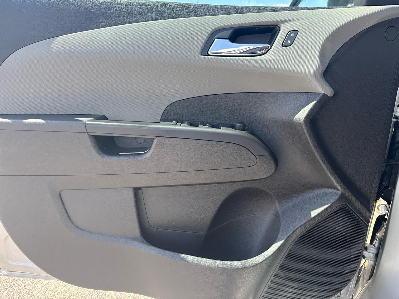 Chevrolet Sonic 5dr HB Auto LT 2014