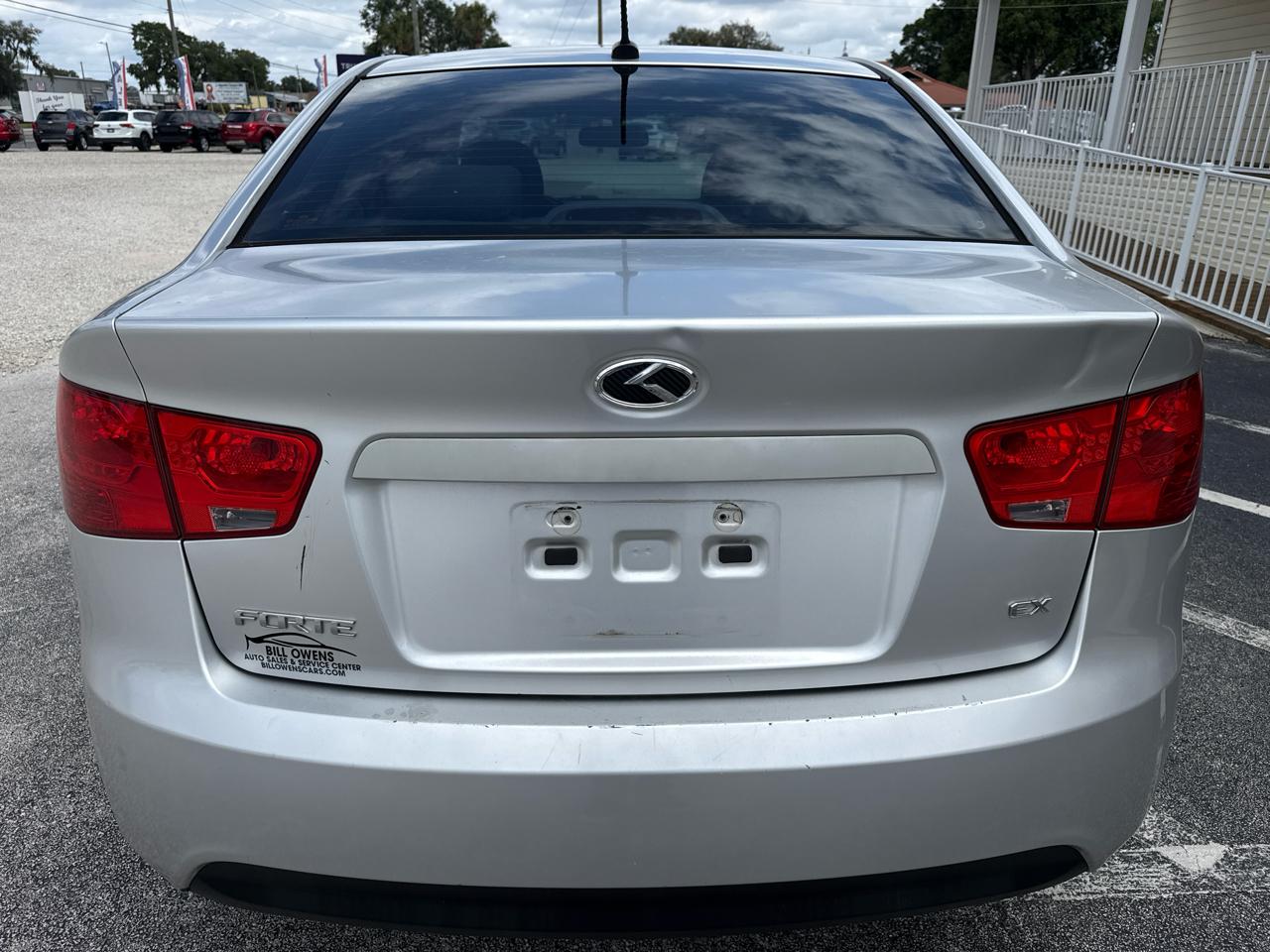 Kia Forte 4dr Sdn Auto EX 2010
