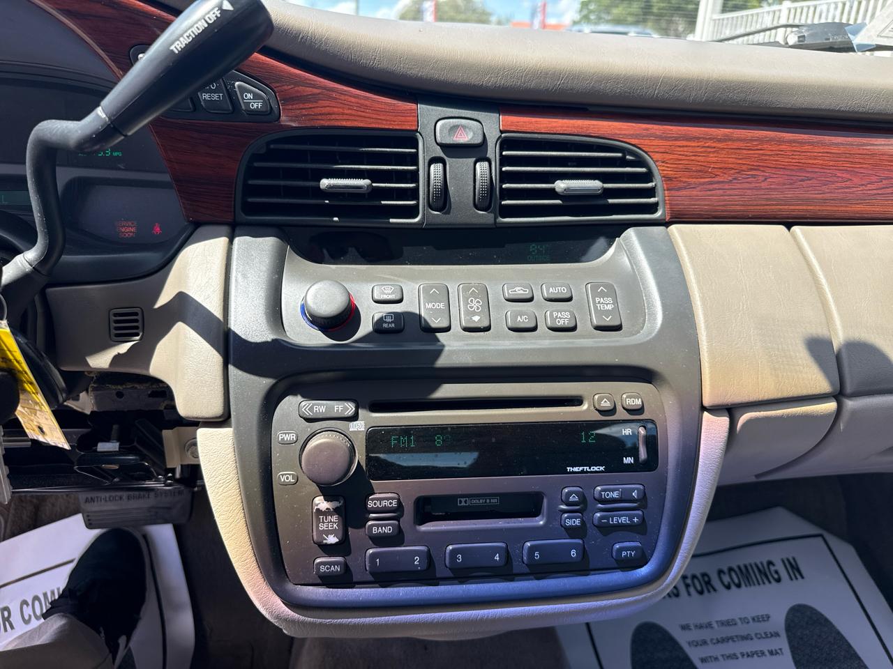 Cadillac DeVille 4dr Sdn 2002