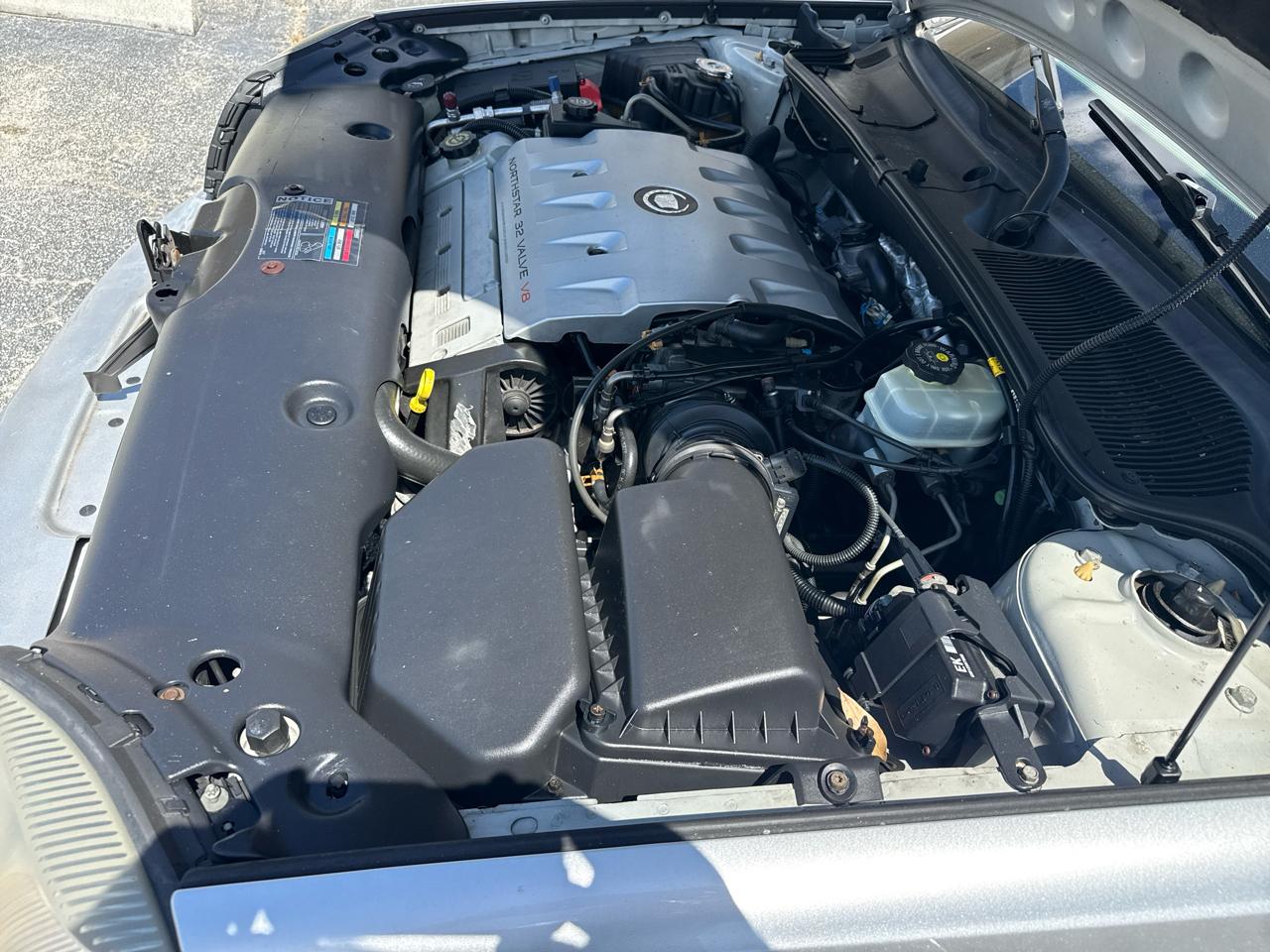 Cadillac DeVille 4dr Sdn 2002
