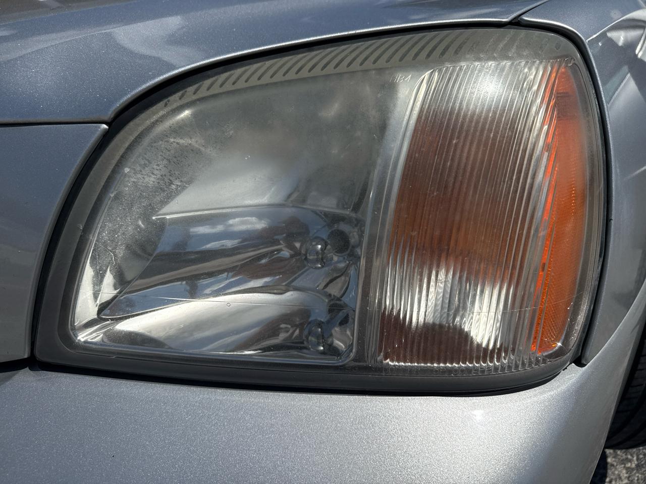 Cadillac DeVille 4dr Sdn 2002