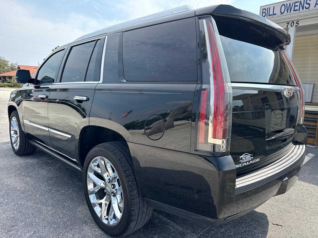 Cadillac Escalade 4WD 4dr Premium Luxury 2018