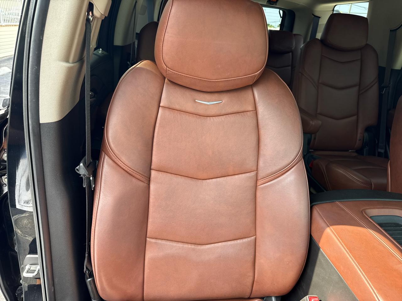 Cadillac Escalade 4WD 4dr Premium Luxury 2018