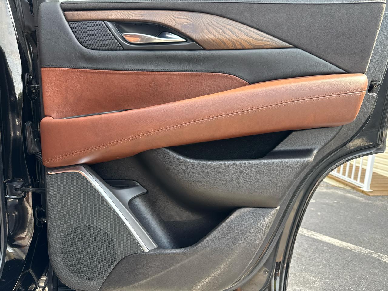 Cadillac Escalade 4WD 4dr Premium Luxury 2018