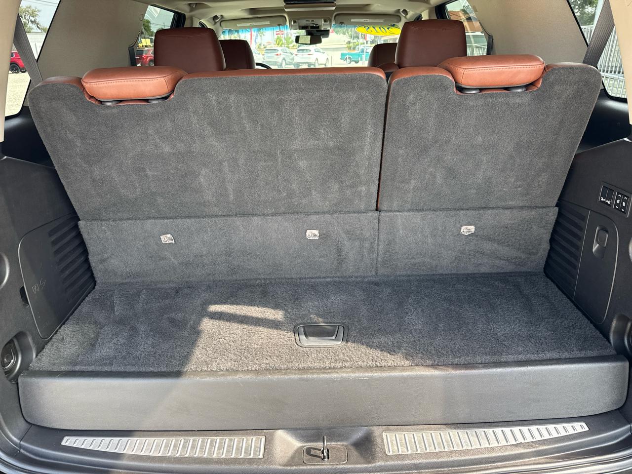 Cadillac Escalade 4WD 4dr Premium Luxury 2018