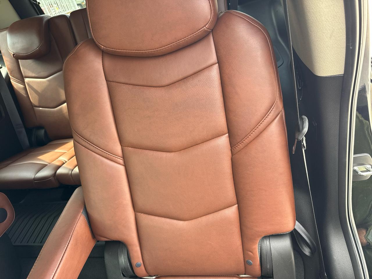 Cadillac Escalade 4WD 4dr Premium Luxury 2018