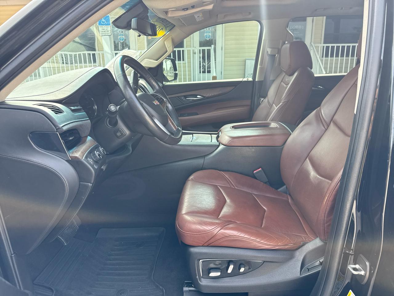 Cadillac Escalade 4WD 4dr Premium Luxury 2018