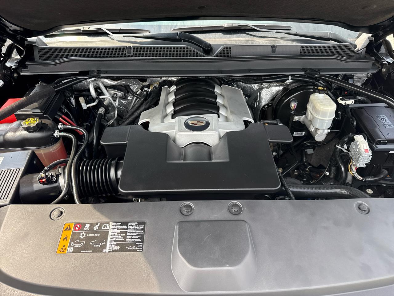 Cadillac Escalade 4WD 4dr Premium Luxury 2018