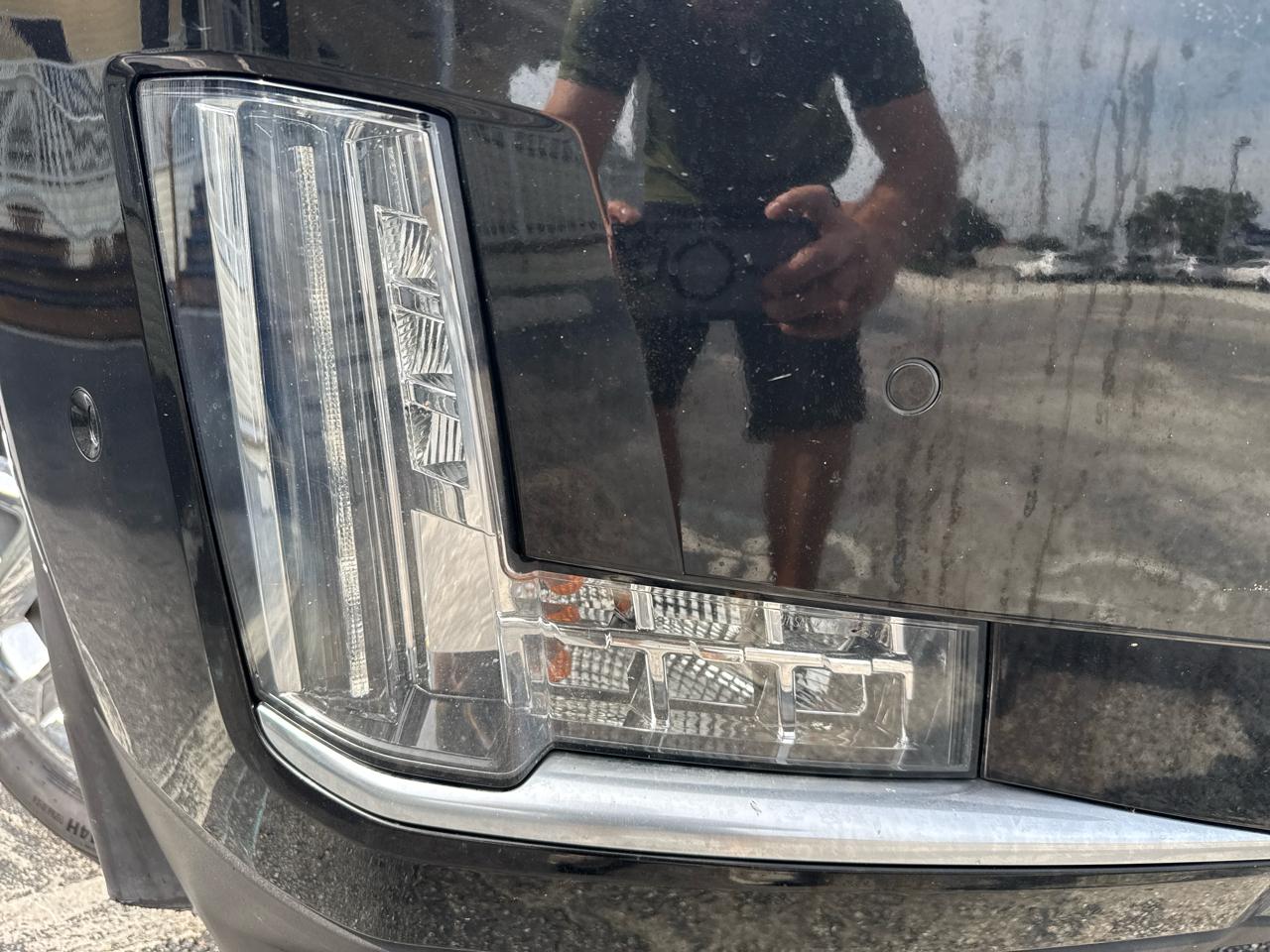 Cadillac Escalade 4WD 4dr Premium Luxury 2018