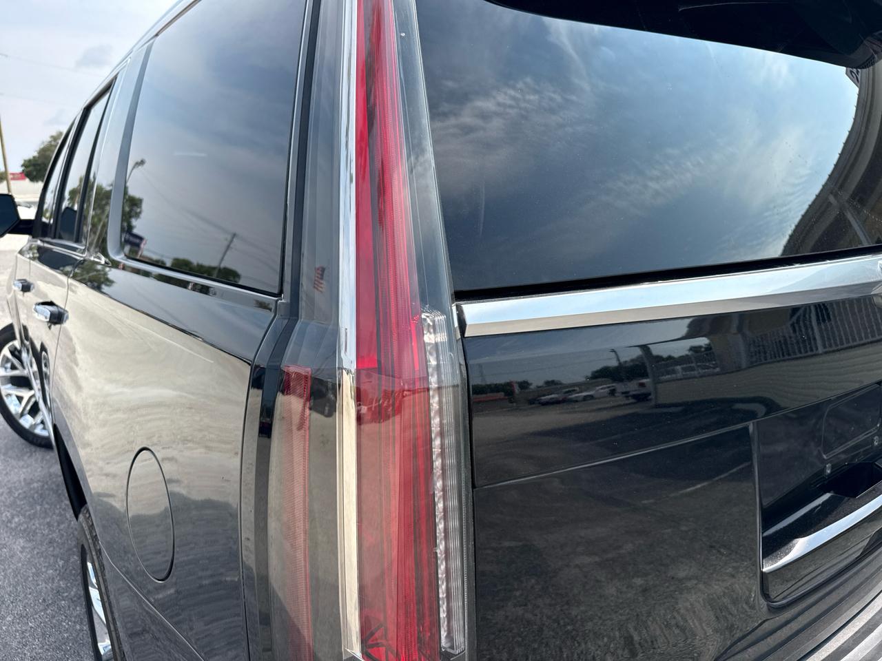 Cadillac Escalade 4WD 4dr Premium Luxury 2018