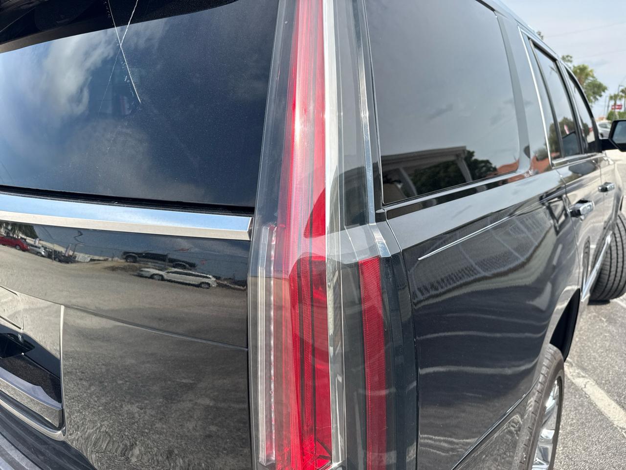 Cadillac Escalade 4WD 4dr Premium Luxury 2018