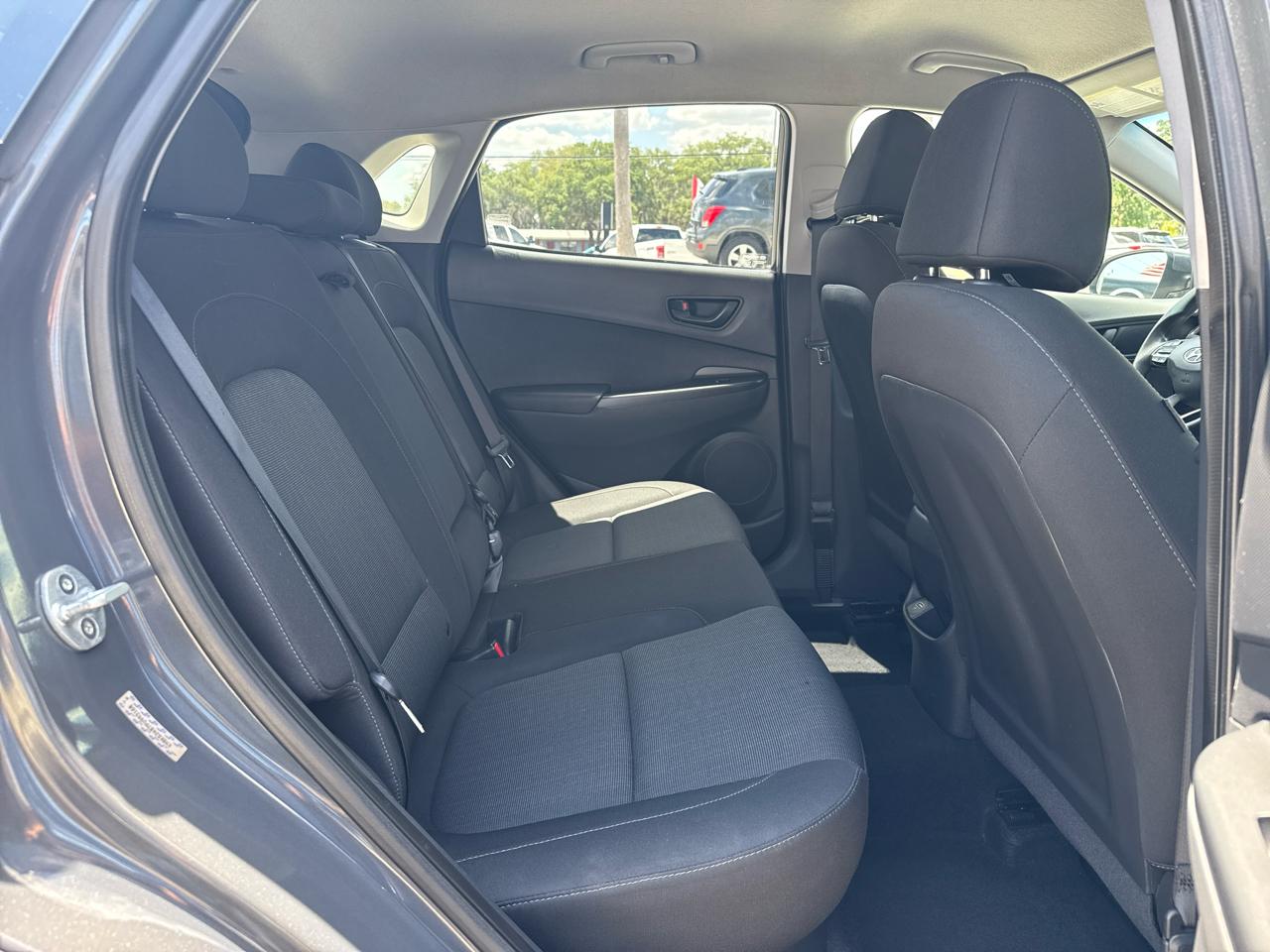 Hyundai Kona SEL Auto FWD 2023