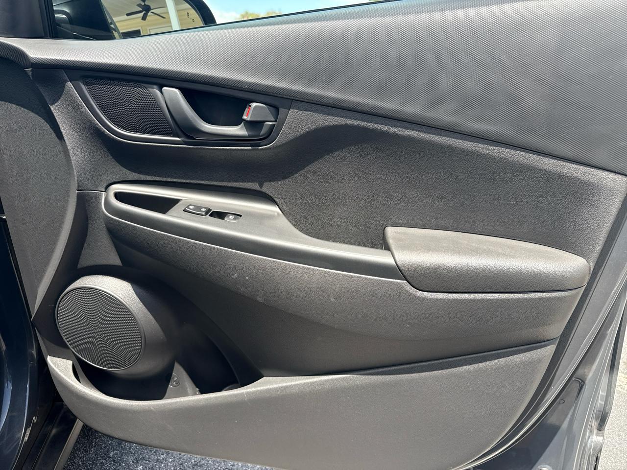 Hyundai Kona SEL Auto FWD 2023