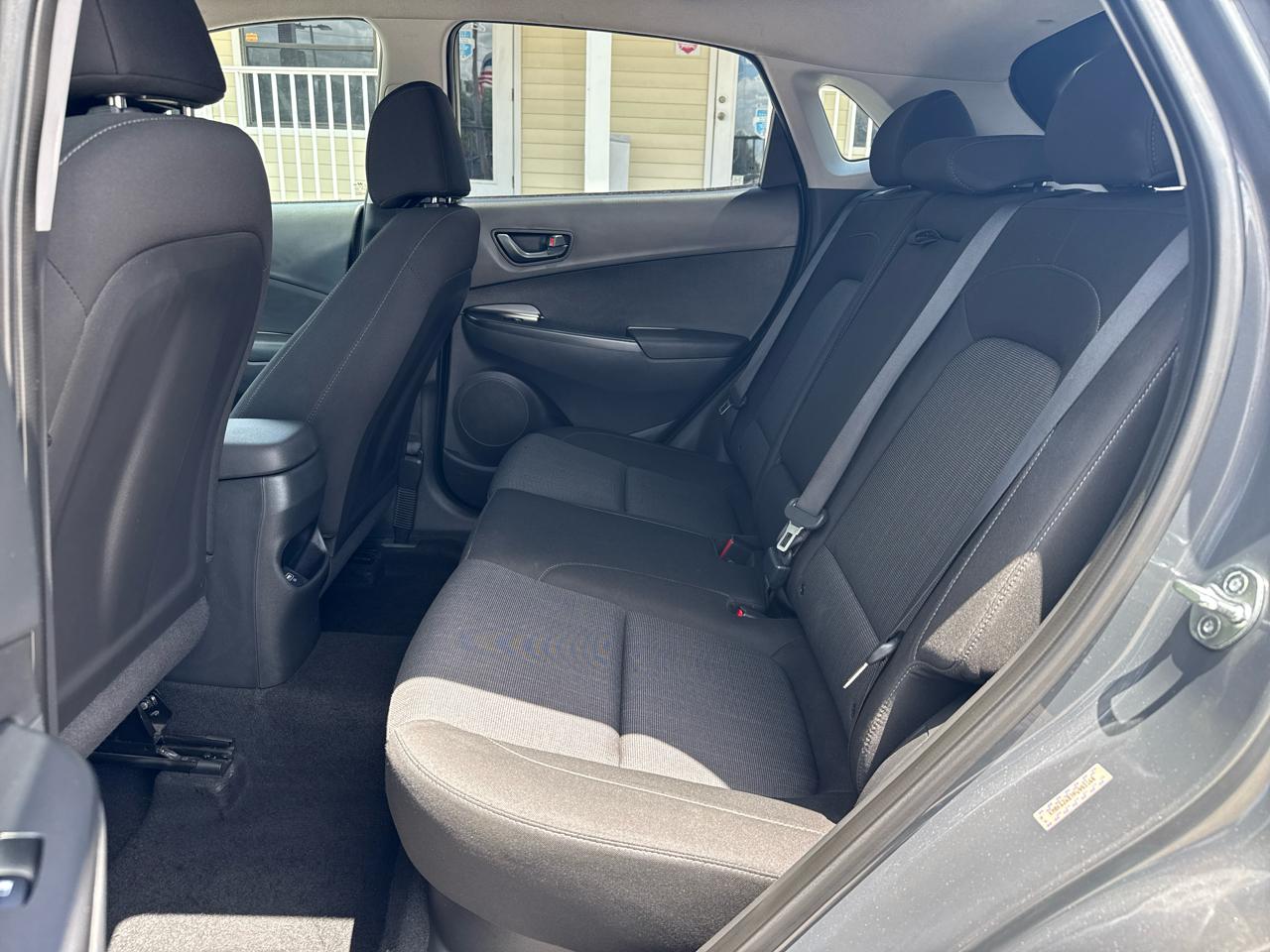 Hyundai Kona SEL Auto FWD 2023