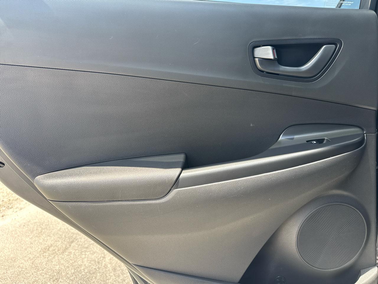 Hyundai Kona SEL Auto FWD 2023