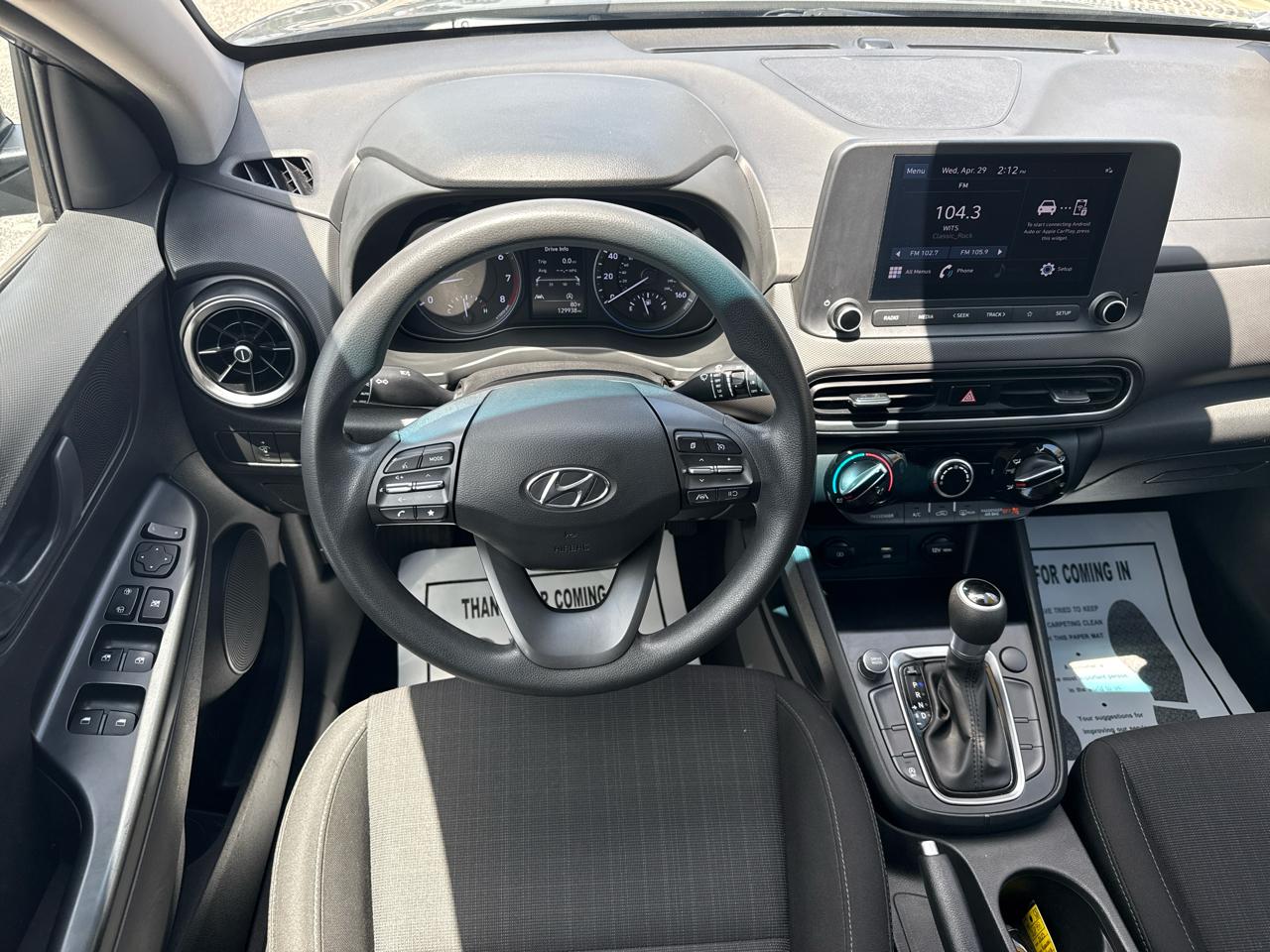 Hyundai Kona SEL Auto FWD 2023