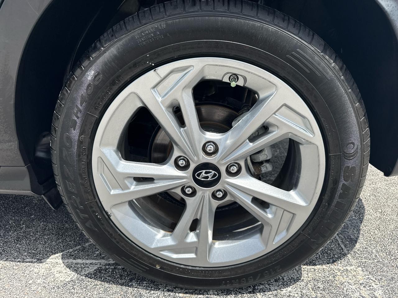 Hyundai Kona SEL Auto FWD 2023