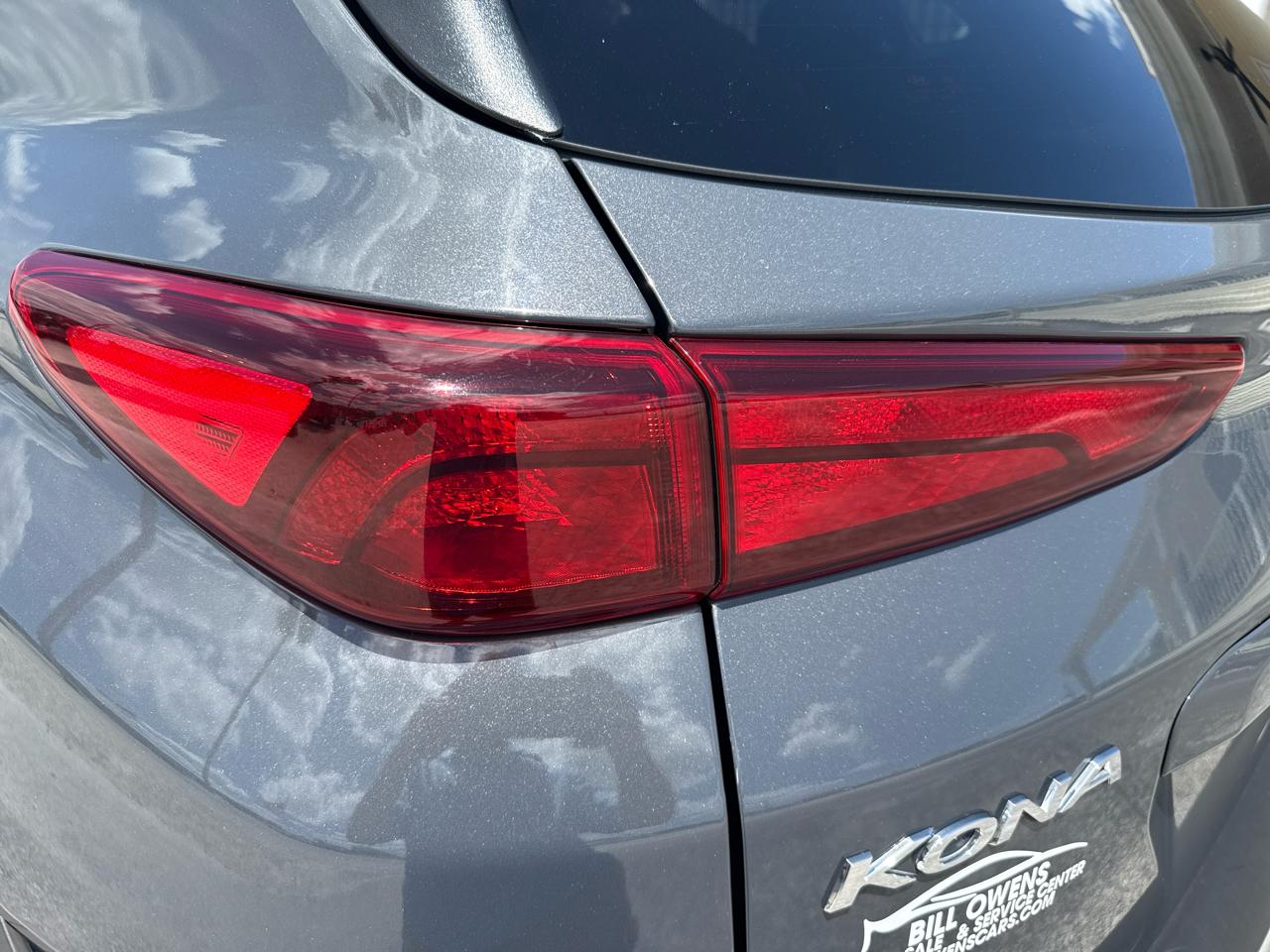 Hyundai Kona SEL Auto FWD 2023