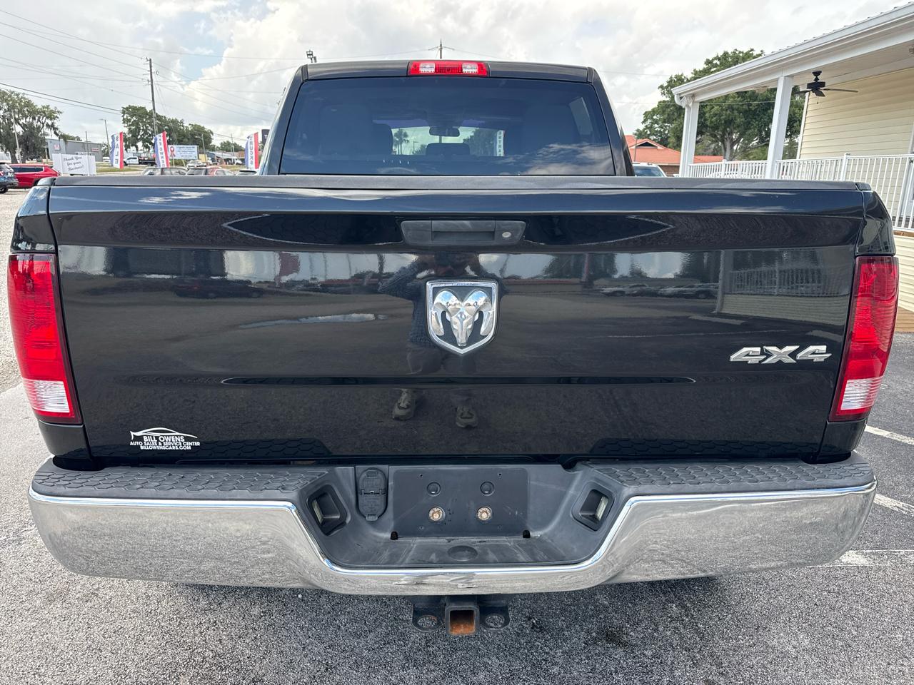 RAM 1500 Tradesman 4x4 Crew Cab 5'7" Box 2017