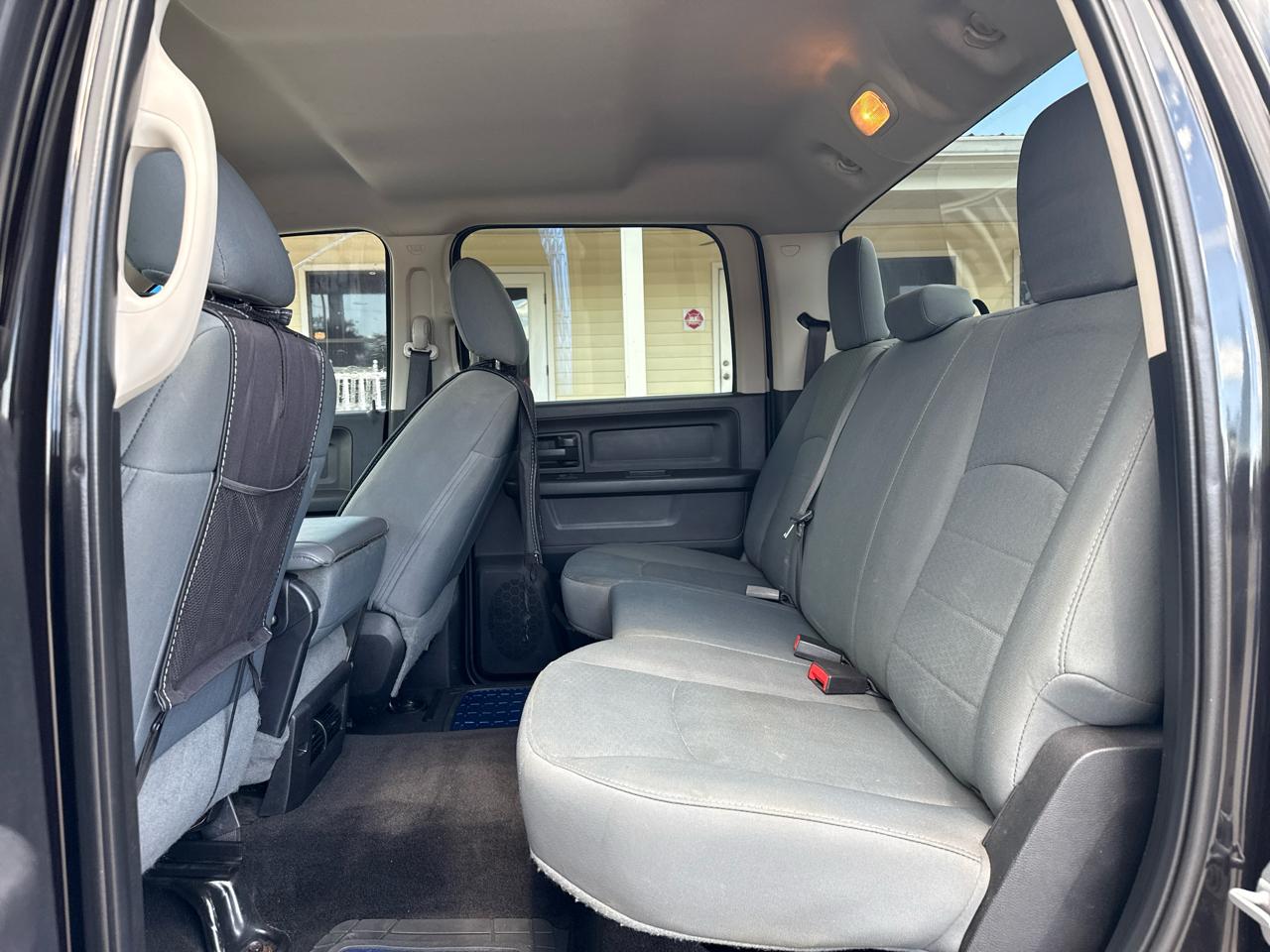 RAM 1500 Tradesman 4x4 Crew Cab 5'7" Box 2017