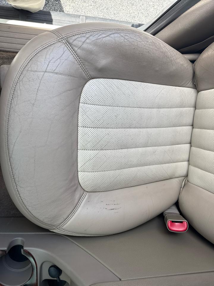 Mercury Mountaineer 4dr 114" WB Convenience 2003