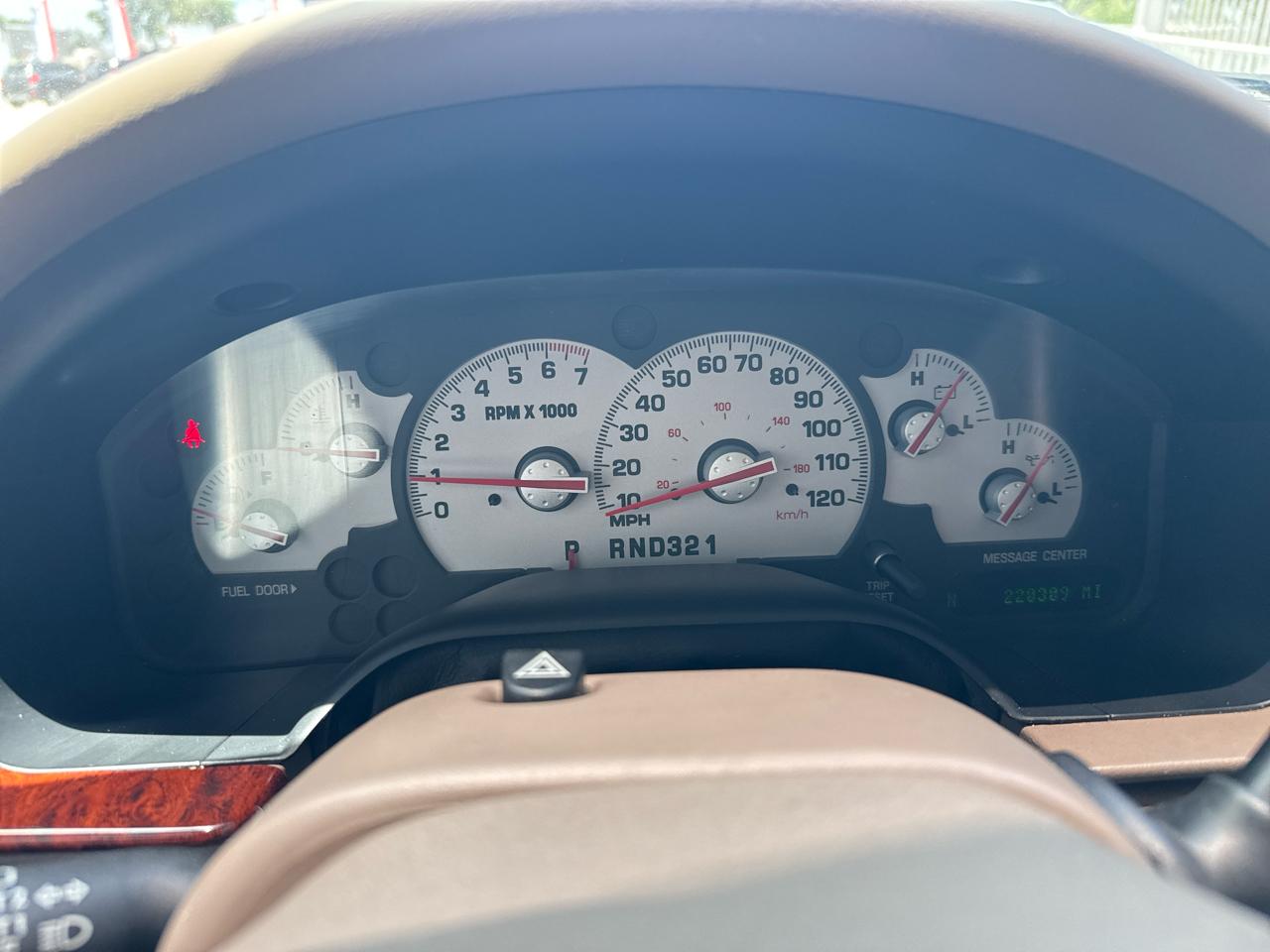 Mercury Mountaineer 4dr 114" WB Convenience 2003